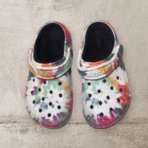 Crocs Classic Tie Dye Lined Clogs | Fuzzy Slippers